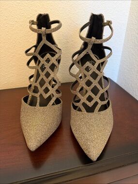 Fioni Night Silver Strappy Sparkle Stiletto Heels Size 8 Pointy Toe Back Zipper